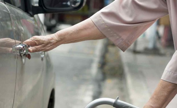 women getting in car for a Vehicle Donation