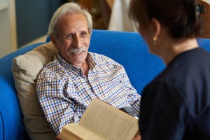 helpful caregiver at Virginia nursing home